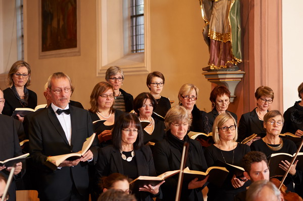 /projekt/images/Kammerchor-Oberkirch_11_web.jpg